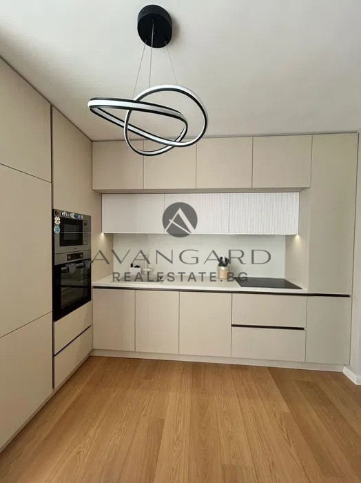 Furnished three-room apartment / Ostromila