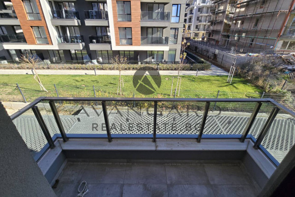 ДВУСТАЕН С АКТ 15 / Смирненски