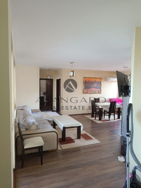 Spacious two -bedroom with garage / cushion