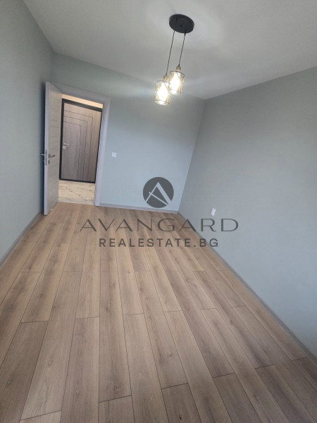 ДВУСТАЕН ДО КЛЮЧ! КЮЧУК ПАРИЖ!