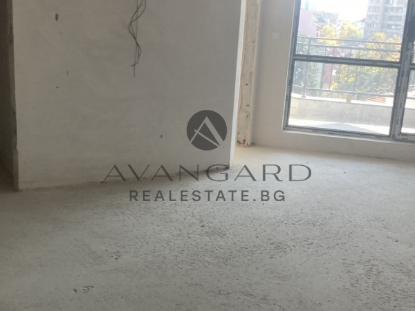 TWO-ROOM APARTMENT NEAR A MILITARY HOSPITAL! With ACT16!