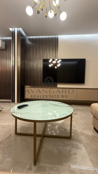 Луксозен двустаен / Кършияка