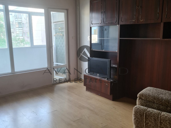 Two-room apartment in Izgrev next to the Post Office