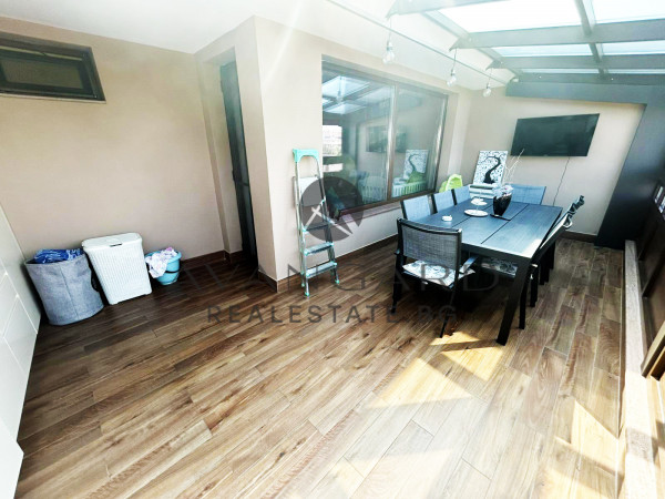 Обширен ТРИСТАЕН ПАНАИРА