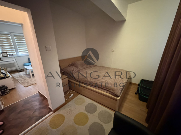 ЧЕТИРИСТАЕН + ДВУСТАЕН + ДВЕ ПАРКОМЕСТА АВТОГАРА РОДОПИ