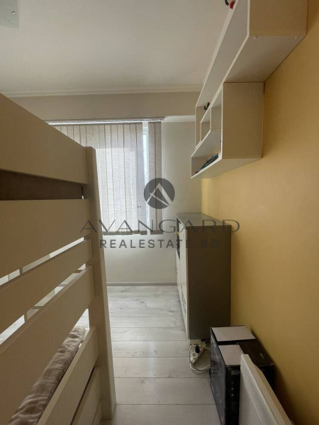 Двустаен РЕАЛНА КВАДРАТУРА