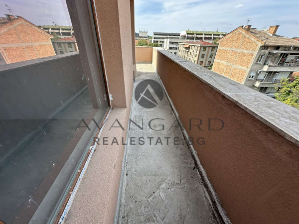 Spacious two -bedroom / top location / new building