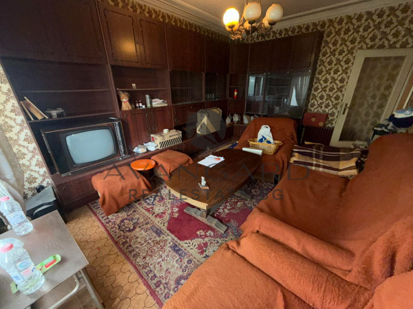 Three-room apartment next to Arimag