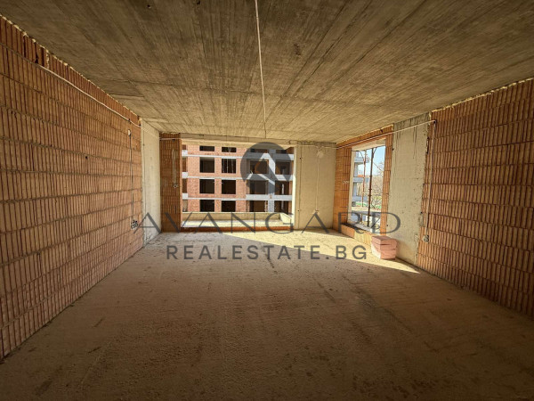 FOUR BEDROOM NEAR YOUTH HILL!