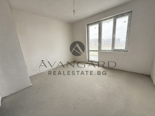 Двустаен с прекрасна тераса и ГАРАЖ