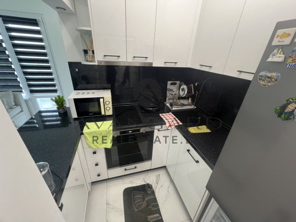 ДВУСТАЕН РЕАЛНА КВАДРАТУРА