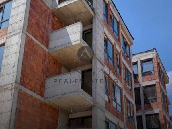 One-room apartment / Hristo Smirnenski