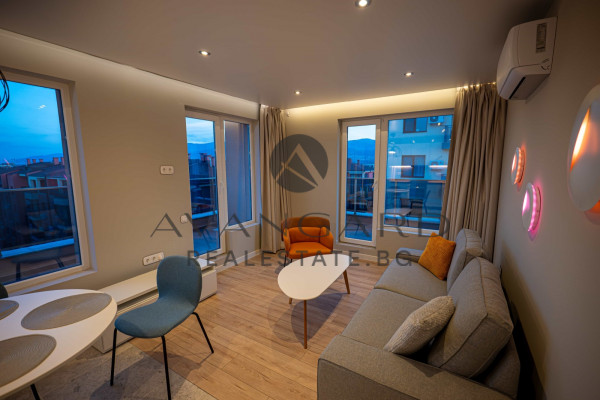 Луксозен двустаен Остромила