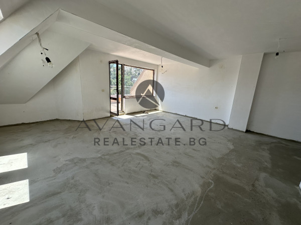 Two bedroom apartment with Act 16! Marasha!