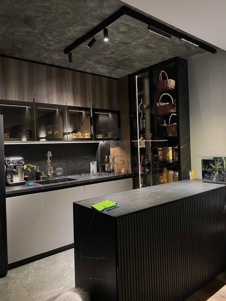 TOP LOCATION !!! DESIGNER TWO-ROOM APARTMENT IN THRACIA!!!