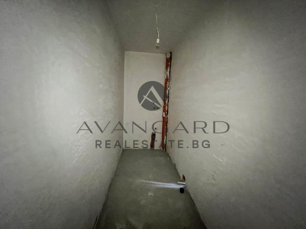 ДВУСТАЕН НОВА СГРАДА / СМИРНЕНСКИ