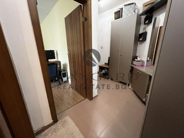 One bedroom furnished with garage / Kyuchuk Paris