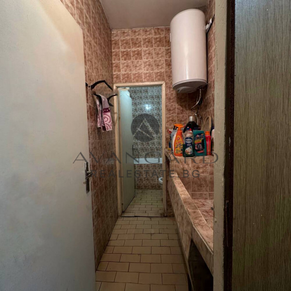 ТРИСТАЕН АПАРТАМЕНТ! ИЗГРЕВ!