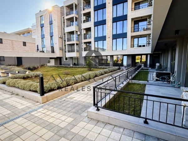 ЛУКСОЗЕН ДВУСТАЕН !!! ХРИСТО СМИРНЕНСКИ !!!