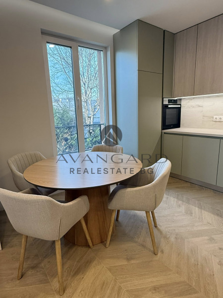 ДВУСТАЕН ОБЗАВЕДЕН! СМИРНЕНСКИ!