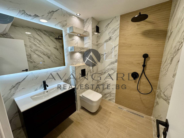 Луксозен двустаен с АКТ 16