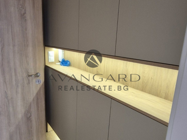 Spacious one -bedroom / new building / judge