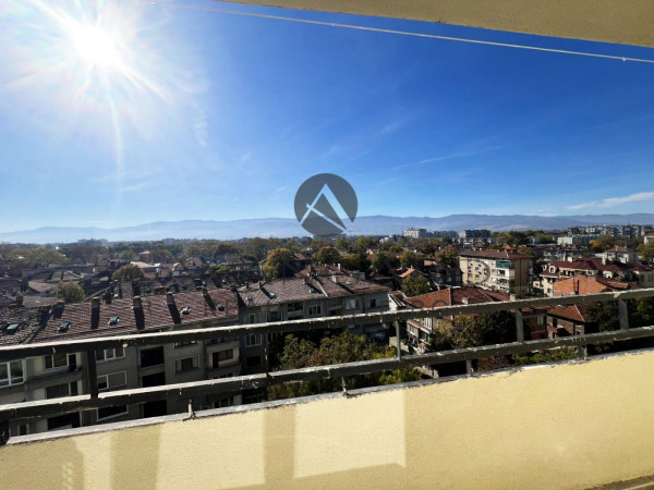 САНИРАН ТРИСТАЕН ДО ПЪЛМЕД !