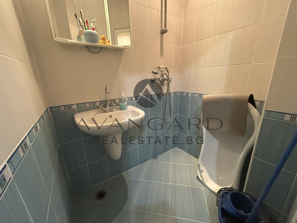 Wonderful one -bedroom real square