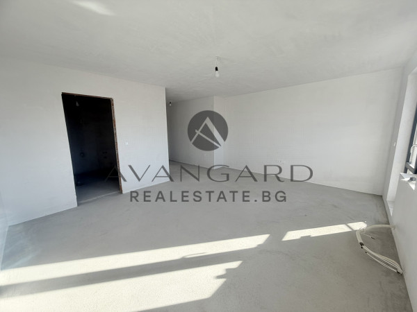 САМОСТОЯТЕЛНА КЪЩА В ЗЛАТИТРАП С АКТ 16