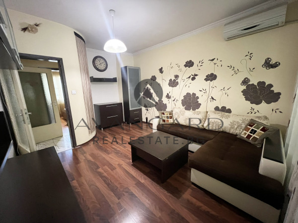 A renovated two -bedroom apartment in Karshiyaka