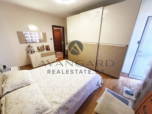 Four -bedroom fair