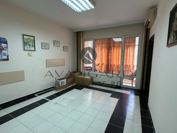 Multi -bedroom unfurnished! Karshiyaka!