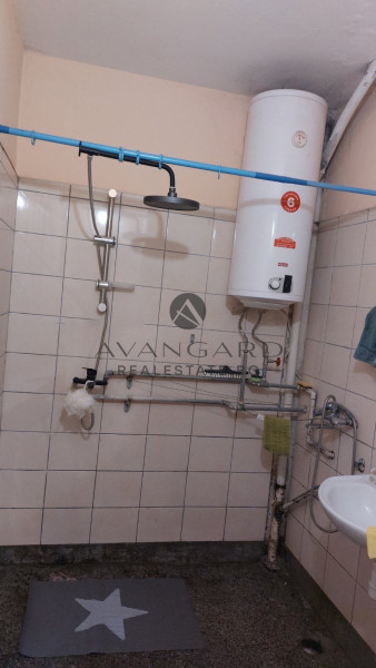 ДВУСТАЕН С ЮЖНО ИЗЛОЖЕНИЕ ДО КАМЕЛА
