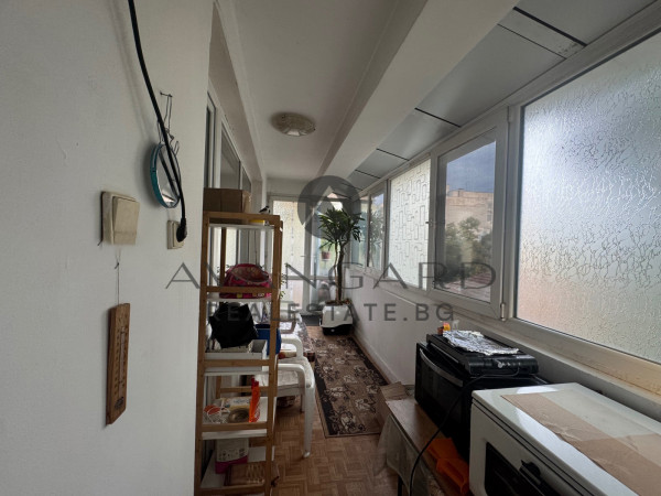 Four -bedroom furnished with a garage in the price! Kyuchuk Paris!