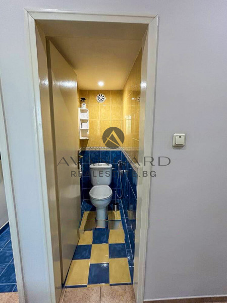 Саниран тристаен апартамент / Младежки хълм