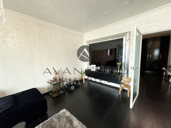 Luxury two -bedroom apartment! Karshiyaka!