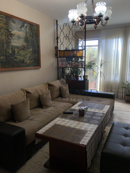 TOP LOCATION! THREE BEDROOM FURNISHED! KYUCHUK PARIS!