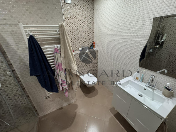 ДВУЕТАЖНА КЪЩА В ОСТРОМИЛА !!!