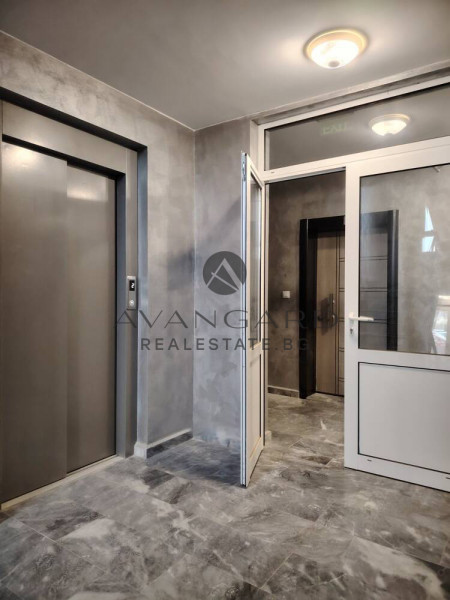 Двустаен с акт 16