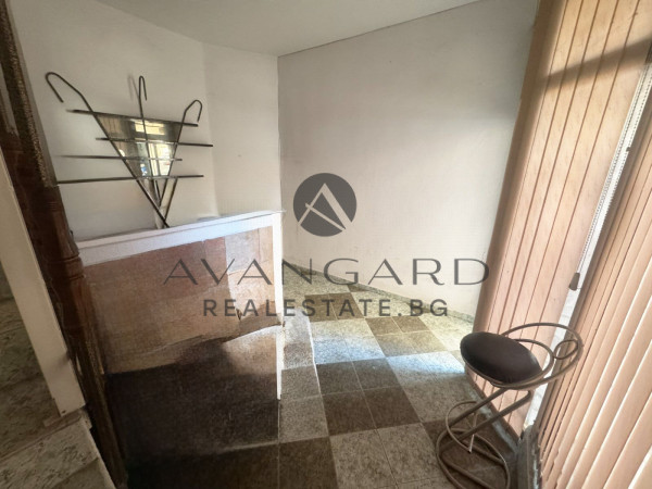 Офис/ Стария Град