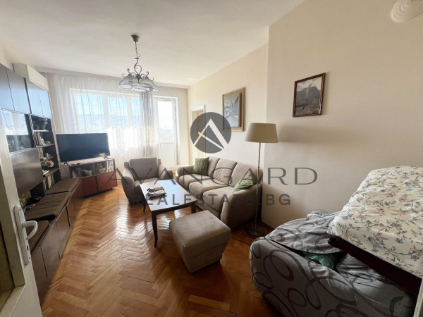 САНИРАН ТРИСТАЕН ДО ПЪЛМЕД !