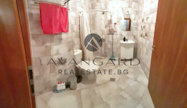 TWO BEDROOM TOP LOCATION!