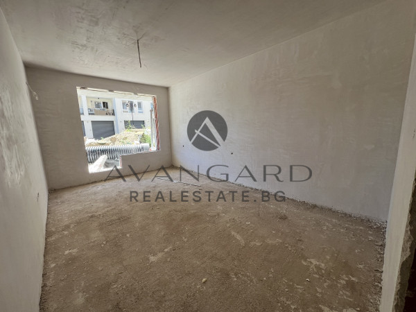 Two -bedroom apartment with Act 14!
