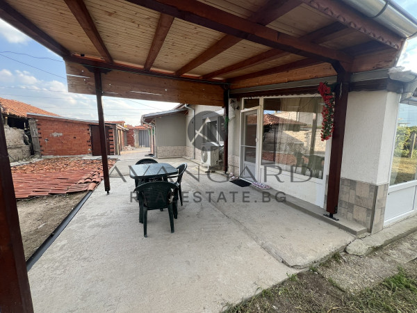 FULLY FURNISHED HOUSE WITH GARAGE IN MOMINO VILLAGE