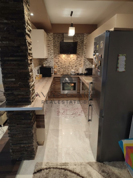 Three-room furnished / Lidl store