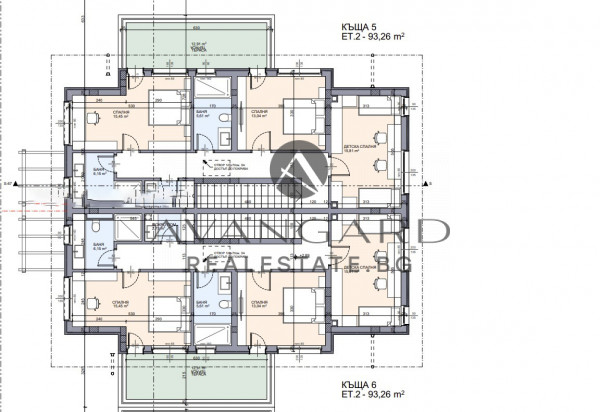 КЪЩА С ГАРАЖ И ДВОР/ ПРОСЛАВ