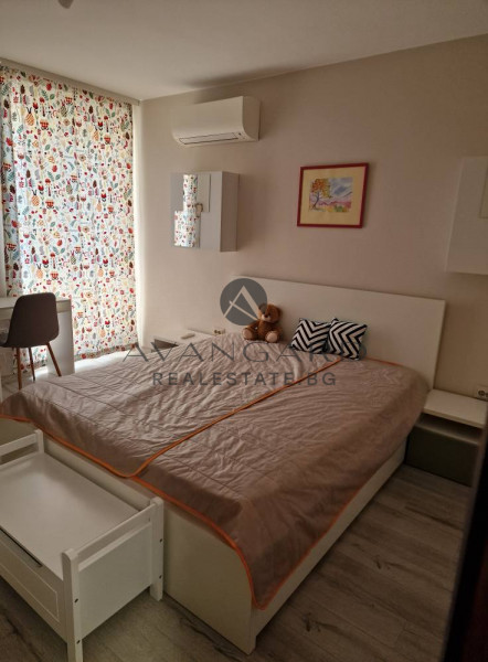 Act 16! Furnished one -bedroom gym. Vasil Kolarov