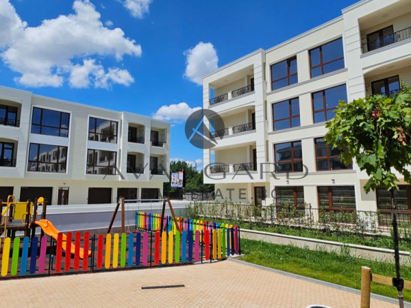 Four-room apartment with three-meter high ceilings