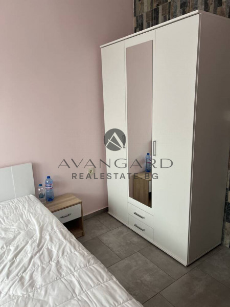 Elected one -bedroom apartment with act 16