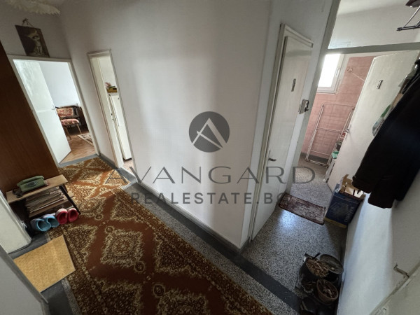 ТРИСТАЕН РЕАЛНА КВАДРАТУРА  !!! КЮЧУК ПАРИЖ !!!